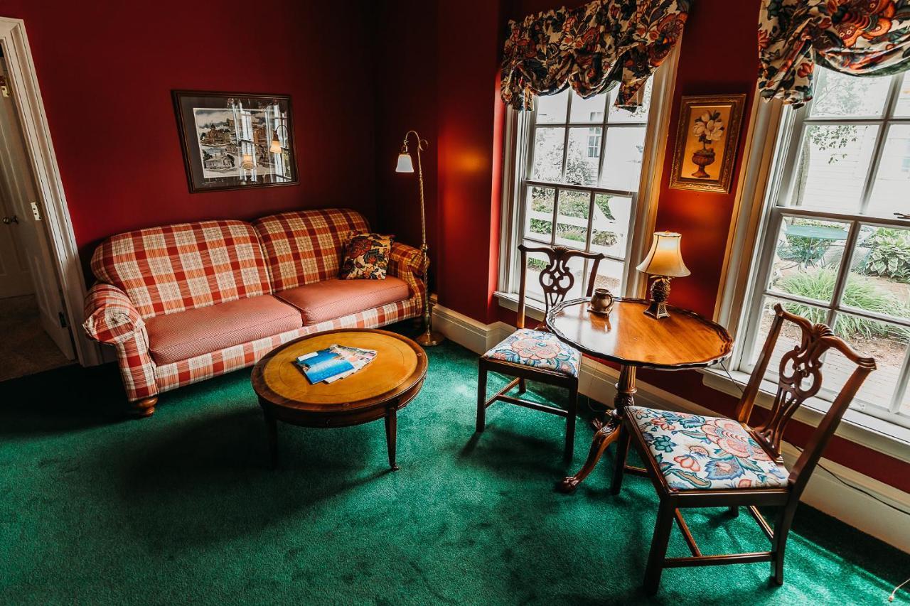The Rochester Inn 시보이건폴스 외부 사진